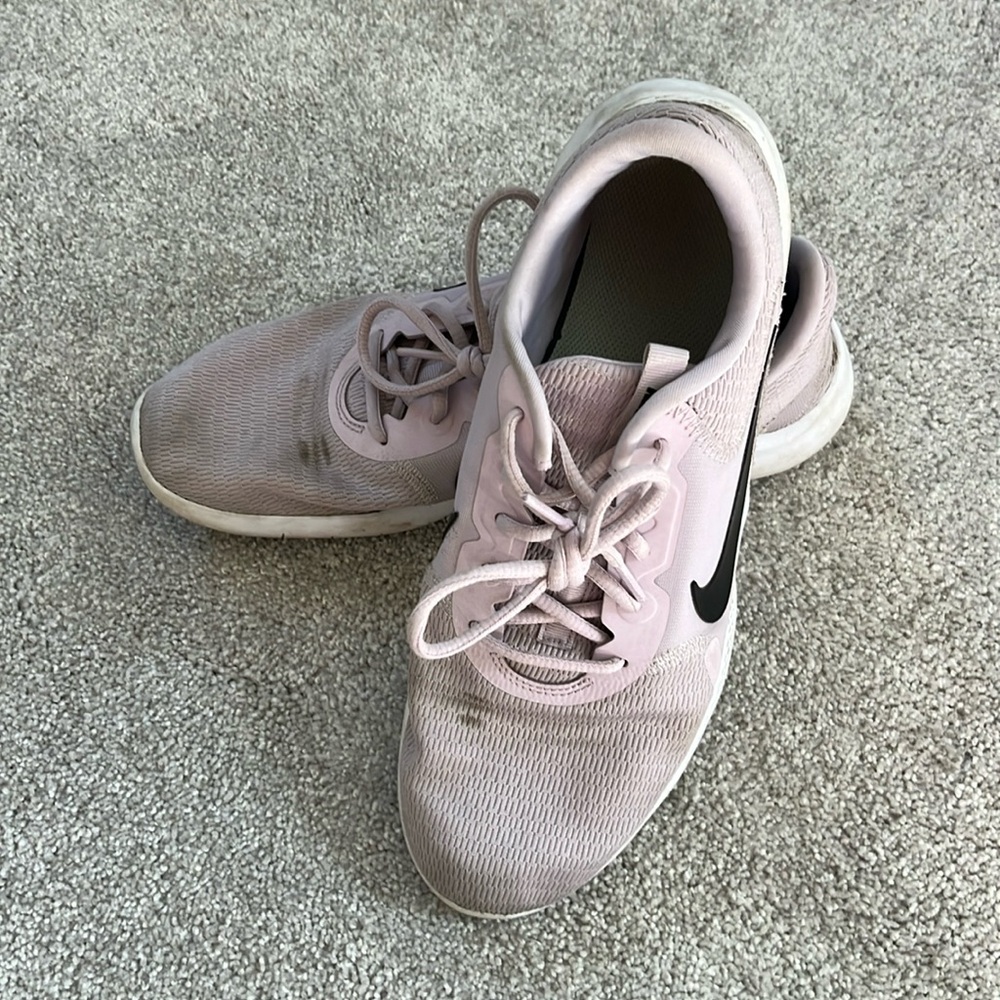 Nike Flex Sneakers
